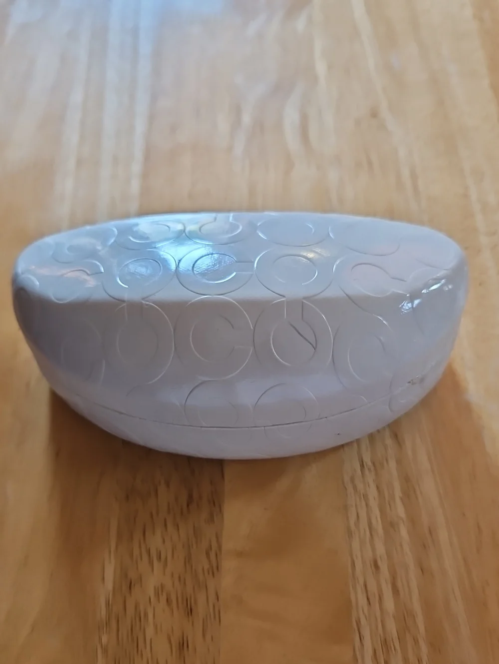 Coach White Embossed Signature Hard Sunglasses Case - Picture 1 of 8